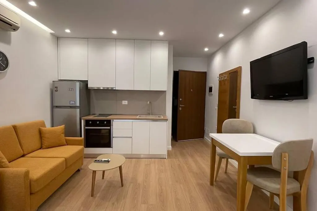 Apartment 62°Bs Charming Studio Apartament @Bllok Tirana